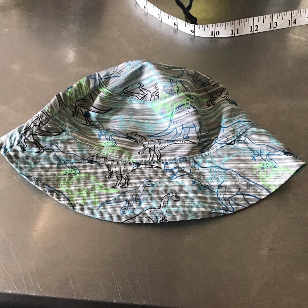 UVSKINZ Reversible Dinosaur Hat
